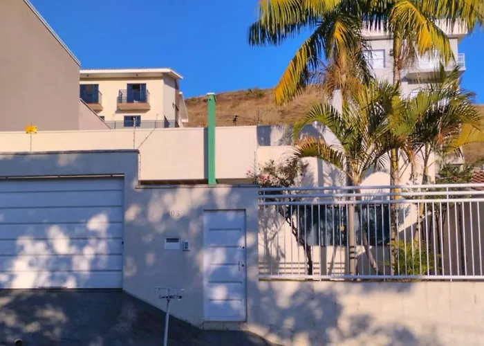 Casa Espacosa Em Pocos De Caldas